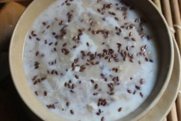Cách Nấu Cháo Yến Mạch Hạt Chia Cho Bé