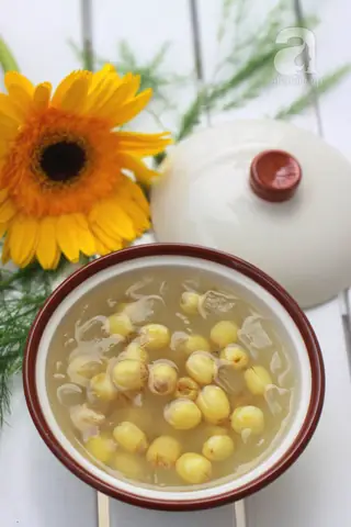 Cách Nấu Chè Hạt Sen Cho Bà Bầu: 3 Công Thức Làm Đẹp Da