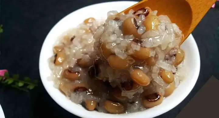 Cách Nấu Chè Nếp Đậu Phộng Thơm Ngậy, Bùi Bùi Chuẩn Vị Nhà Làm
