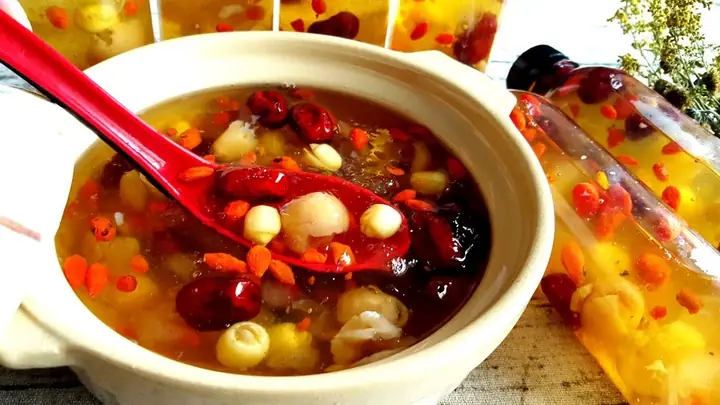 Cách Nấu Chè Táo Đỏ Hạt Sen Cho Bà Bầu: Món Ăn Bổ Dưỡng An Toàn