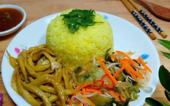 Cách Nấu Cơm Gà Chay Hội An Chuẩn Vị Tại Nhà
