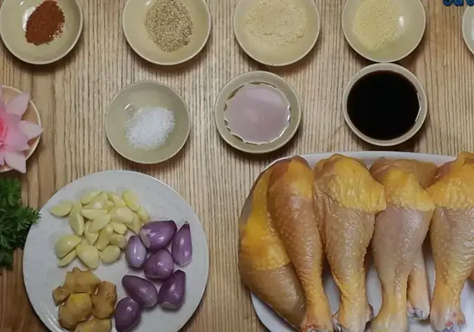Cách Nấu Cơm Gà Nước Dừa Chuẩn Vị: Hướng Dẫn Chi Tiết Từ A Đến Z