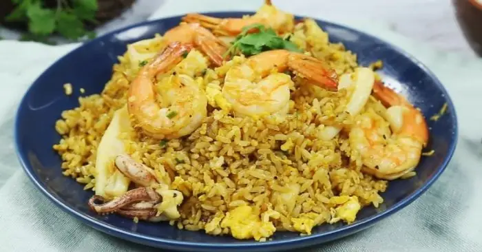 Hướng Dẫn Nấu Cơm Nị Ấn Độ Chuẩn Vị: Món Cơm Dẻo Thơm, Quyện Hương Cà Ri Và Nước Cốt Dừa