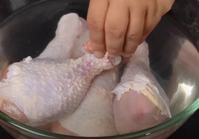 Cách Nấu Gà Rim Mắm Thơm Ngon Đậm Đà Chuẩn Vị Gia Đình