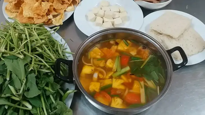 Cách Nấu Lẩu Gầu Bò Thơm Ngon Đơn Giản Tại Nhà