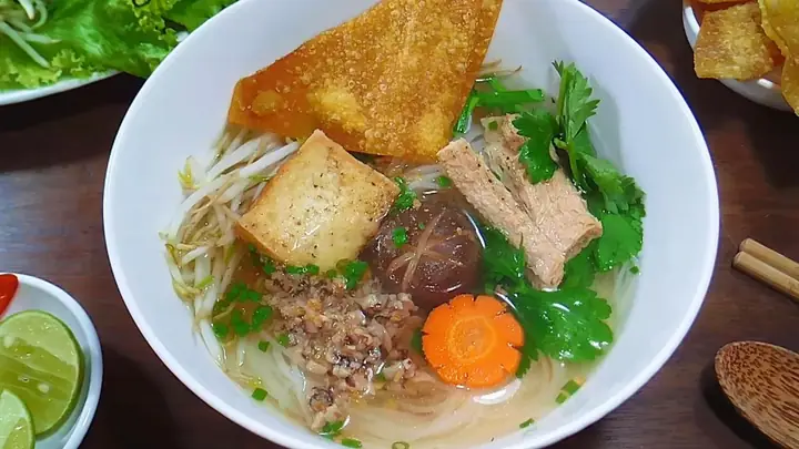 Cách Nấu Hủ Tiếu Nam Vang Chay Thơm Ngon, Dễ Làm Tại Nhà