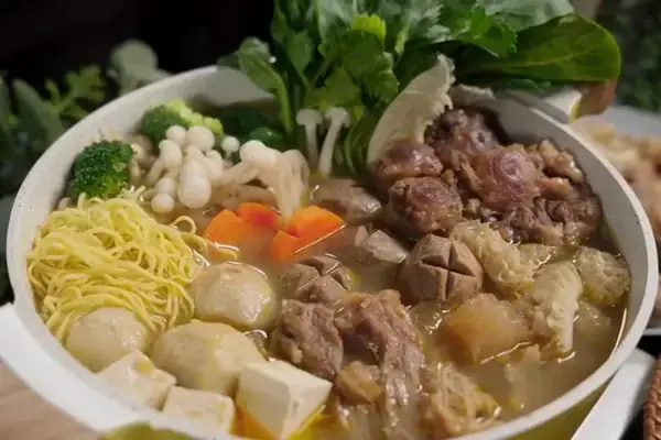 Cách Nấu Lẩu Bò Kinh Doanh: Công Thức Chuẩn Vị & Bí Quyết Thành Công
