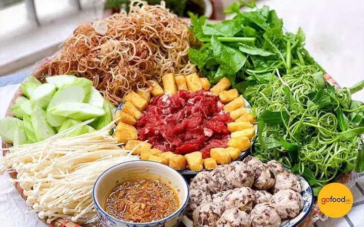 Hướng Dẫn Chi Tiết Cách Nấu Lẩu Cua Đồng Bánh Đa Chuẩn Vị Tại Nhà