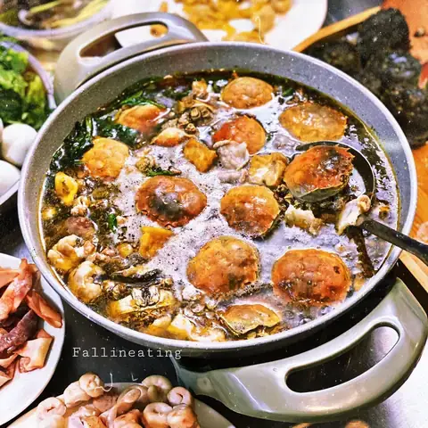 Cách Nấu Lẩu Cua Sông Chuẩn Vị: Hướng Dẫn Chi Tiết Từ A Đến Z
