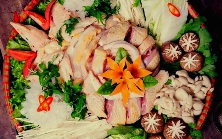 Cách Nấu Lẩu Gà Nấm Đông Cô Ngon Chuẩn Vị Tại Nhà