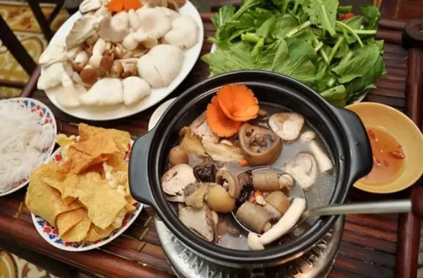 Cách Nấu Lẩu Đuôi Bò Miền Bắc Ngon Chuẩn Vị Tại Nhà