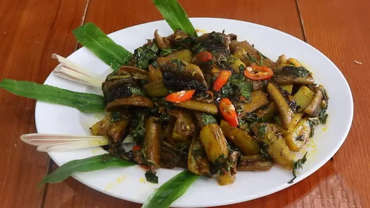 Lươn Xào Chuối Xanh: Hướng Dẫn Chi Tiết Từ A Đến Z