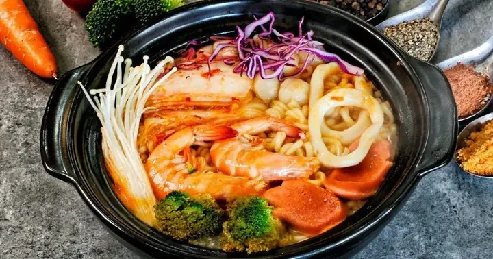 Cách Nấu Mì Cay Bằng Mì Tôm Chuẩn Vị Tại Nhà