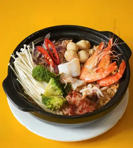 Hướng Dẫn Cách Nấu Mì Cay Khô Đơn Giản Tại Nhà