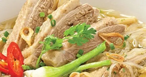 Hướng Dẫn Chi Tiết Cách Nấu Miến Vịt Măng Khô Đậm Đà, Bổ Dưỡng