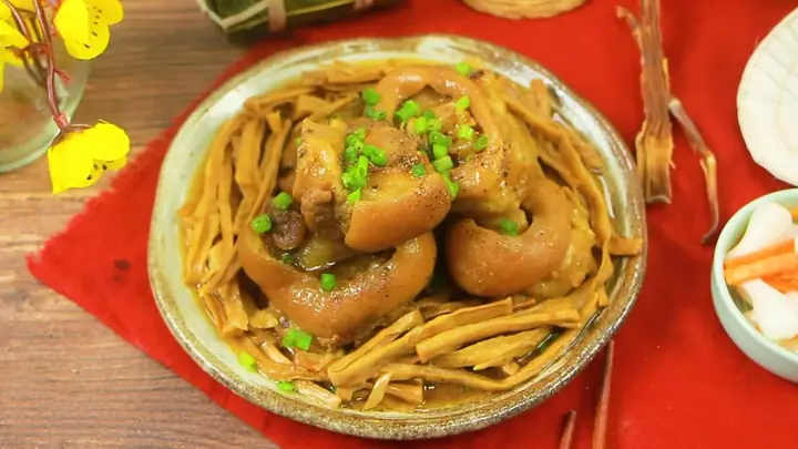 Cách Nấu Món Chân Giò Kho Măng Chuẩn Vị, Mềm Thơm