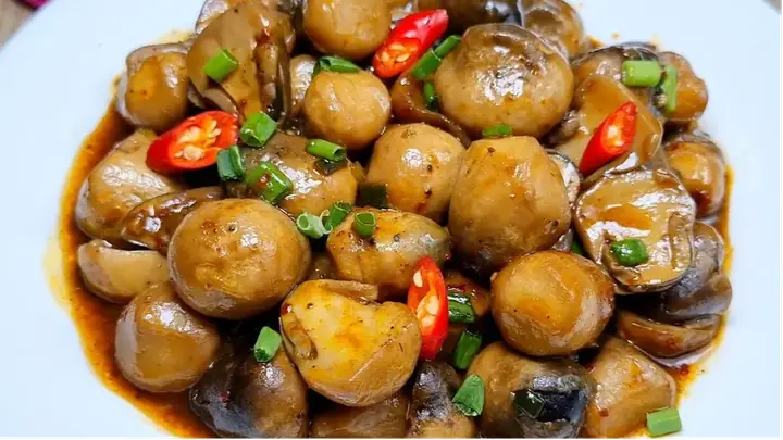Hướng Dẫn Chi Tiết Cách Nấu Nấm Rơm Kho Tiêu Chay Ngon Miệng