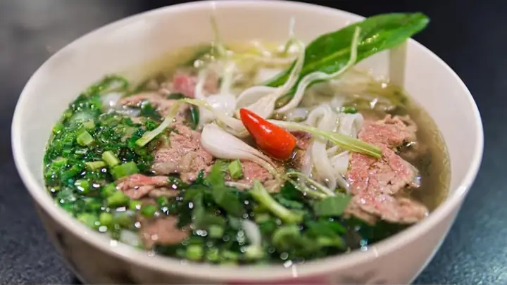 Cách Nấu Nước Dùng Bò Ngọt Thanh Chuẩn Vị Phở Hà Nội