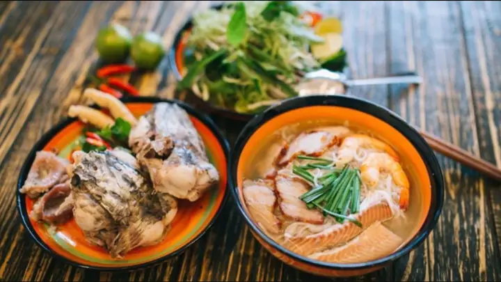Hướng Dẫn Chi Tiết Cách Nấu Nước Lèo Bún Chuẩn Vị