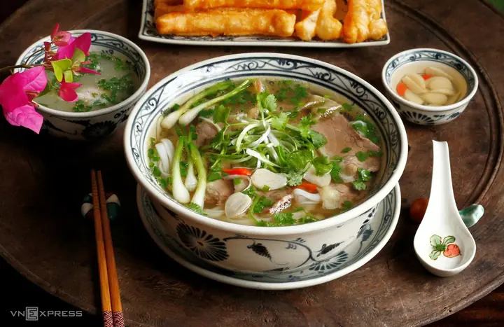 Cách Nấu Phở Bò Truyền Thống Chuẩn Vị Nhất