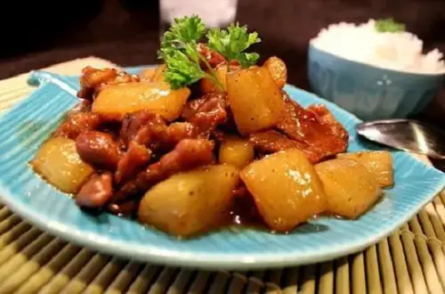 Cách Nấu Thịt Lợn Kho Su Hào Đậm Đà, Chuẩn Vị Như Mẹ Nấu