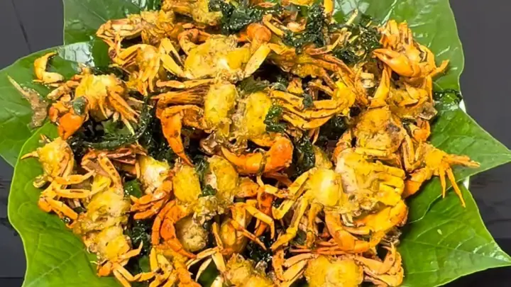 Cua Rang Lá Lốt Thơm Ngon, Giòn Rụm: Công Thức Đơn Giản Tại Nhà