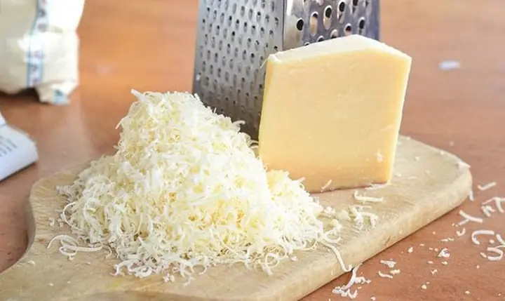 Cách Sử Dụng Phô Mai Sợi Đúng Cách: Từ Chọn Mua Đến Công Thức Nấu Ăn