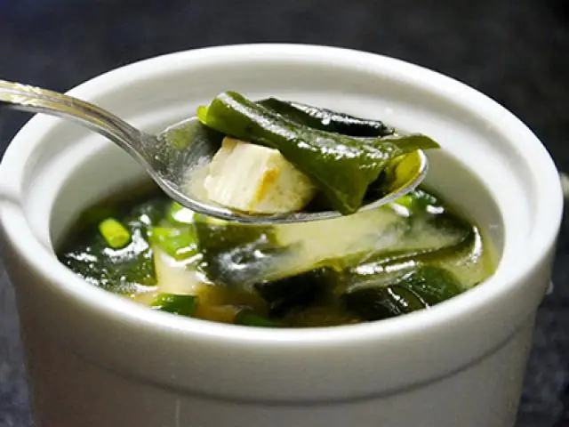 Canh Đậu Hũ Non Chay Thanh Đạm: Công Thức Đơn Giản Cho Bữa Ăn Chay Giàu Dinh Dưỡng