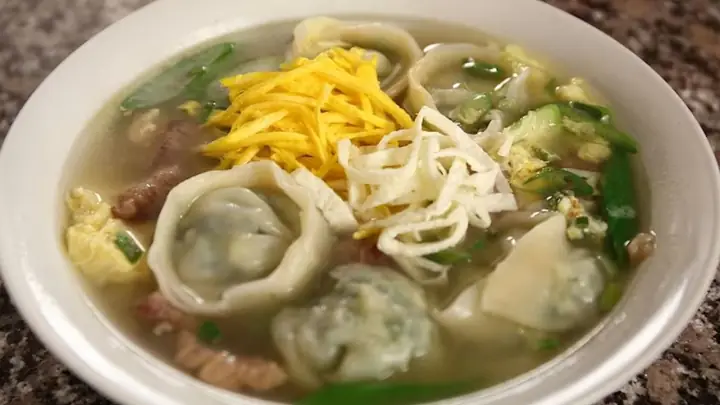 Cách Nấu Canh Sủi Cảo Nấm Ngon Đậm Đà Tại Nhà