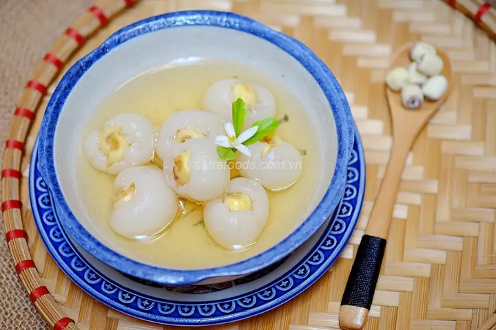 Chè Hạt Sen Trái Vải: Món Ăn Dân Dã Đầy Dinh Dưỡng
