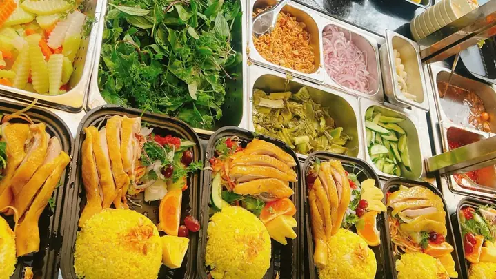 Cơm Gà Hội An Bắc Ninh: Nguồn Gốc, Công Thức Và Quán Ăn Nổi Tiếng