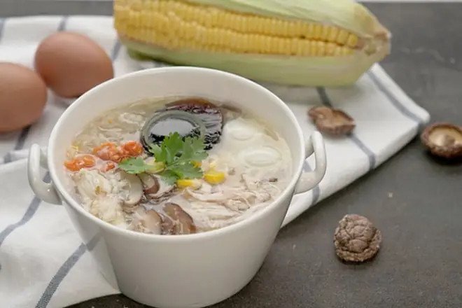 Cua biển tươi ngon là nguyên liệu không thể thiếu cho món súp cua