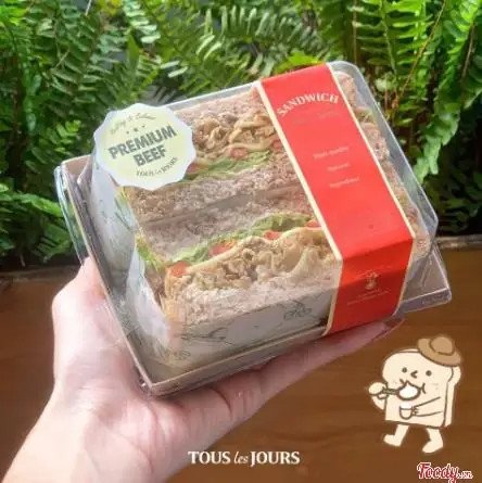 Đồ uống và bánh ngọt tại TOUS les JOURS Phố Huế
