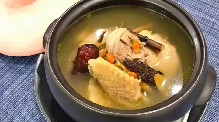 Hướng Dẫn Chi Tiết Cách Nấu Canh Gà Ginseng Hàn Quốc Từ Gói Nguyên Liệu