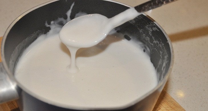 Hình ảnh nấu nước cốt dừa cho bánh canh ngọt