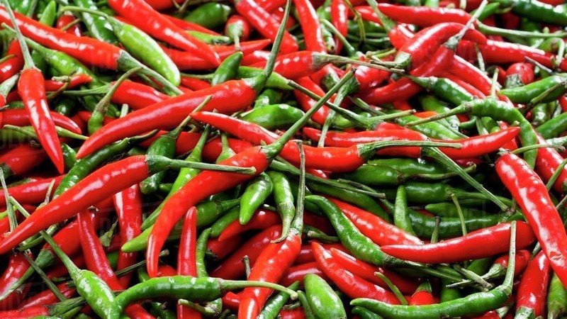 Làm măng không bị đắng với ớt