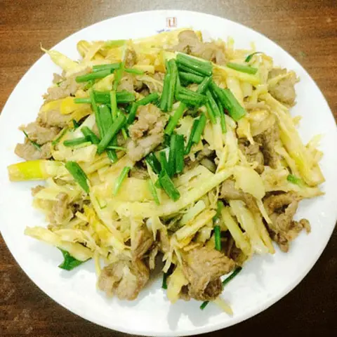 Cách Nấu Lòng Lợn Xào Măng Chua Thơm Ngon, Giòn Tan