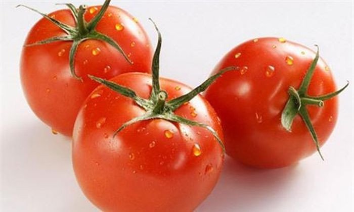 Mẹo chọn cà chua tươi ngon cho món bò sốt vang