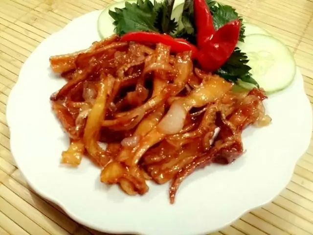 Mực Khô Xào Hành Tây: Hướng Dẫn Chi Tiết Và Bí Quyết Nấu Ăn Chuẩn Vị