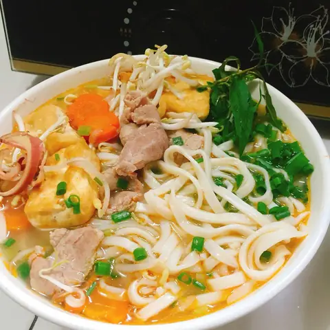 Hướng Dẫn Nấu Bánh Canh Khô Huế Chuẩn Vị Tại Nhà