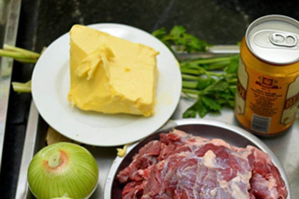 Nguyên liệu đầy đủ cho cách nấu thịt bò hầm ngon