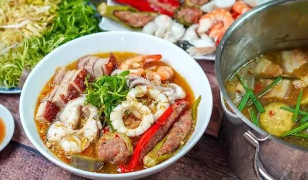 Nguyên Liệu Tươi Ngon Cho Món Bún Mắm Sóc Trăng