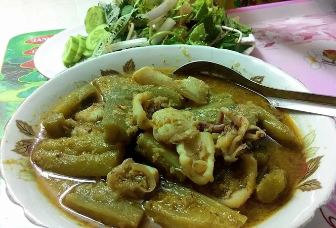 Những Món Ăn Tốn Cơm Và Lý Do Khiến Bạn Ăn Nhiều Cơm