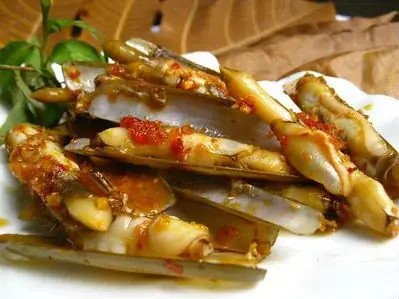 Ốc móng tay xào tỏi hấp dẫn
