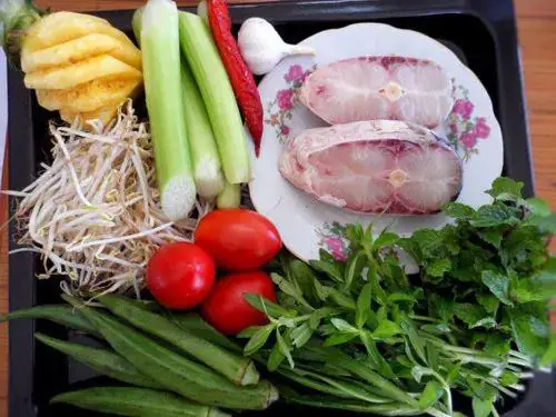 Cách Nấu Canh Chua Cá Với Rau Tươi Ngon Chuẩn Vị