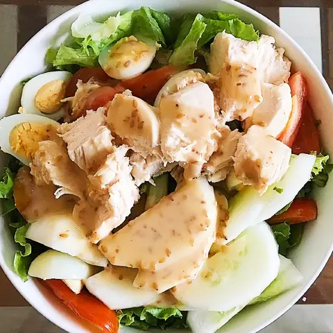 Cách Làm Salad Ức Gà Sốt Mè Rang Chuẩn Vị Tại Nhà
