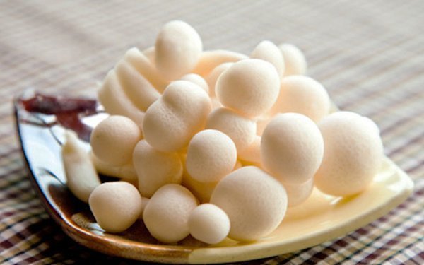 Sơ chế rau dền tươi xanh cho món canh chay