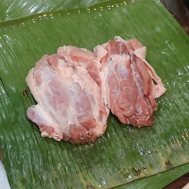 Sơ chế thịt heo cẩn thận để làm thịt ủ muối