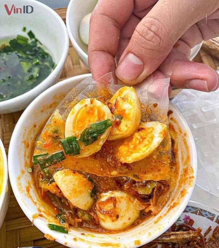 Sốt sa tế tắc cay nồng với màu sắc bắt mắt, món chấm bánh tráng tuyệt vời