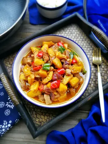 Cách Làm Thịt Xào Dứa Cà Chua Ngon Nhất